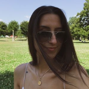 Meet your Posher, Marisa